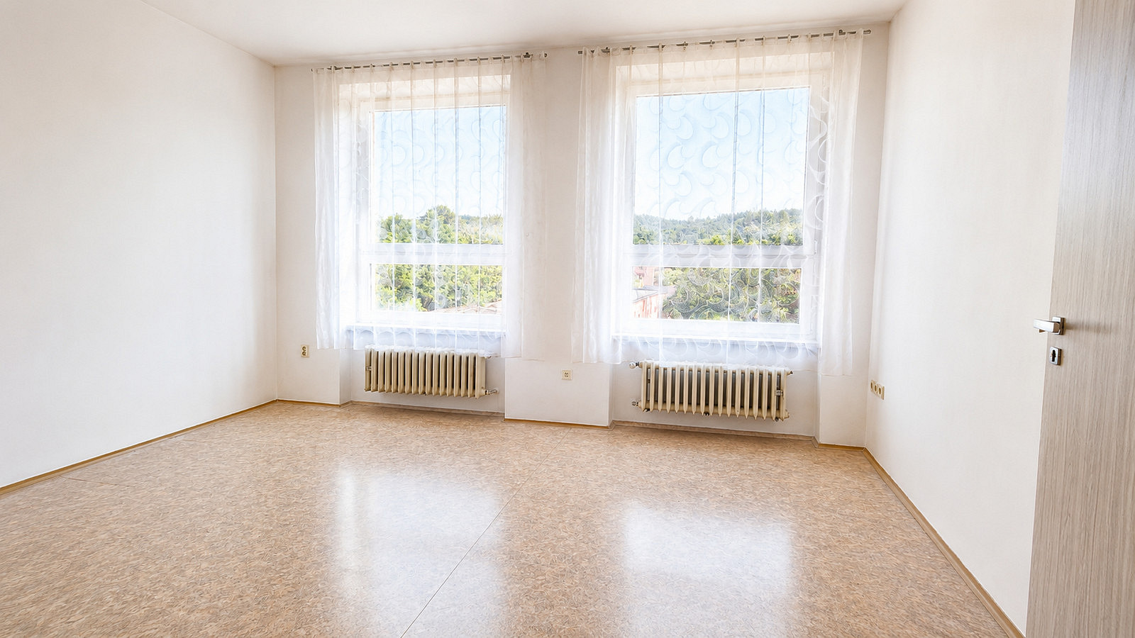 Pronájem komerčního objektu (jiného typu) 79 m²
