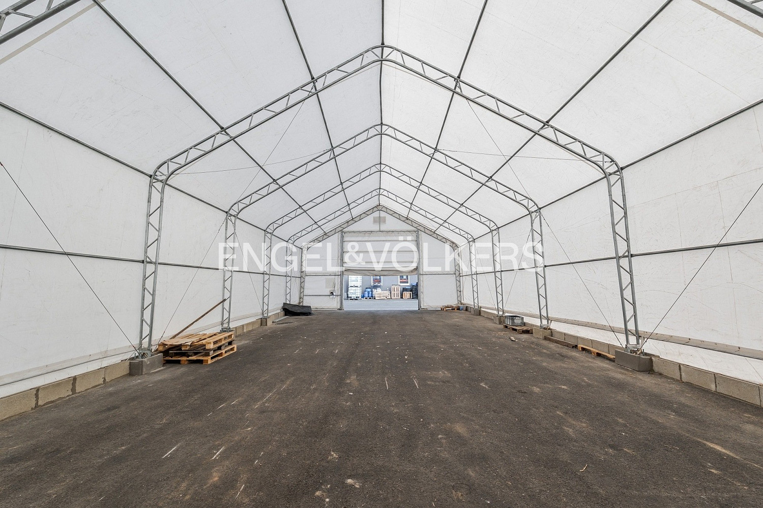 Pronájem skladovacích prostor 174 m² – fotografie 3