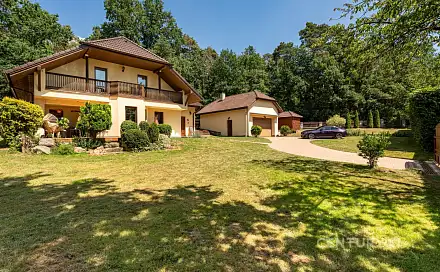Prodej domu 185 m² s pozemkem 1 343 m², Benešov - Úročnice