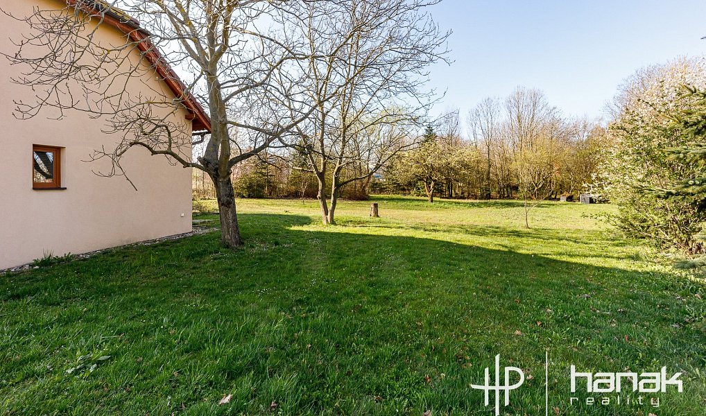 Prodej domu 259 m² s pozemkem 2 016 m², Strančice – náhled fotky 23