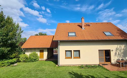 Prodej domu 175 m² s pozemkem 886 m², Kopaninská, Ořech, okres Praha-západ