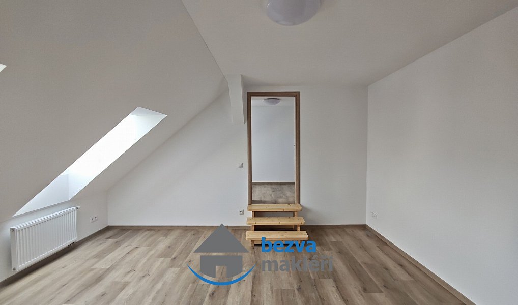 Pronájem bytu 3+1 88 m², Pardubice – náhled fotky 5