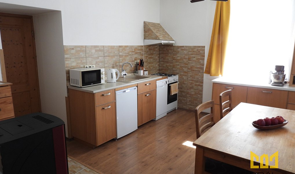 Prodej domu 178 m² s pozemkem 1 728 m², Bělá pod Bezdězem – náhled fotky 10