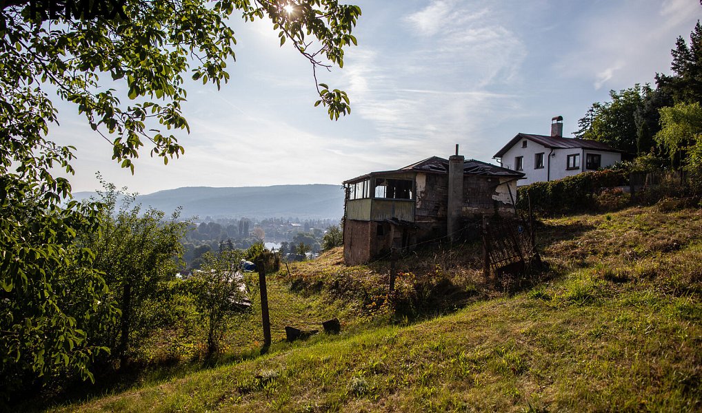 Prodej stavebního pozemku 694 m², Zadní Třebaň – náhled fotky 6