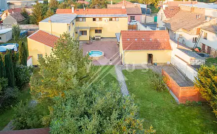 Prodej domu 250 m² s pozemkem 1 475 m², Brázdim - Starý Brázdim, okres Praha-východ