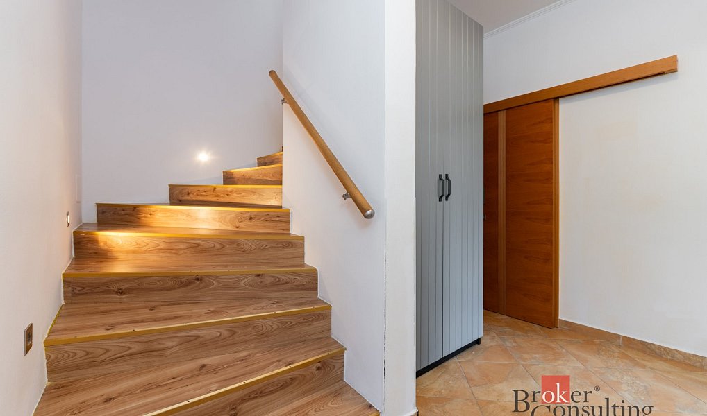 Prodej domu 160 m² s pozemkem 1 423 m², Teplice – náhled fotky 33