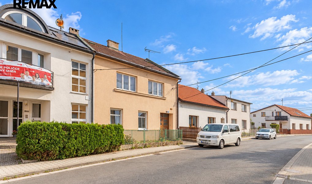 Prodej domu 240 m² s pozemkem 375 m², Polička – náhled fotky 2