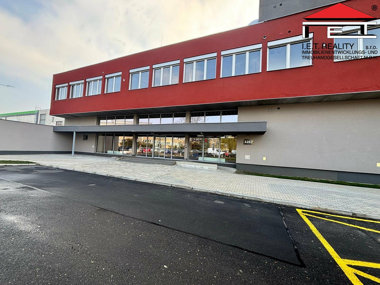Pronájem kanceláře 800 m² — photo 5