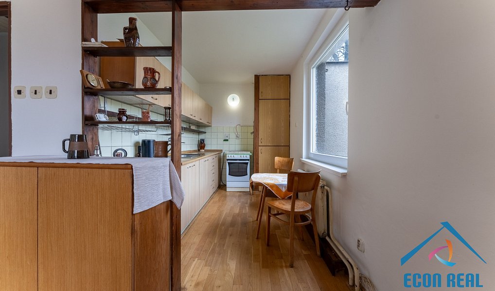 Prodej domu 150 m² s pozemkem 830 m², Jesenice – náhled fotky 10