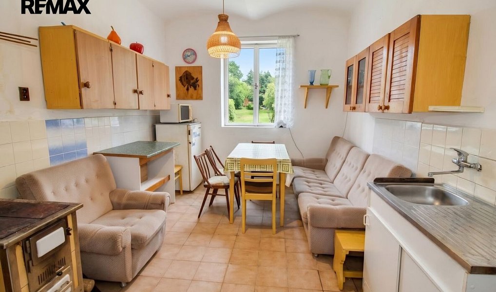 Prodej domu 130 m² s pozemkem 800 m², Dříteň – náhled fotky 2