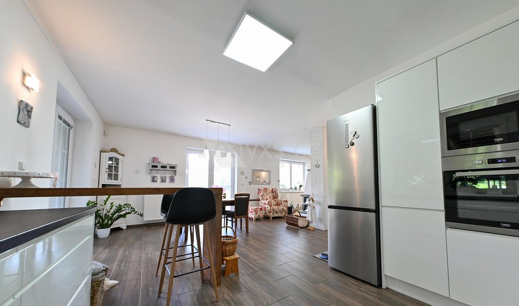 Prodej domu 183 m² s pozemkem 2 301 m², Komorní Lhotka – náhled fotky 13