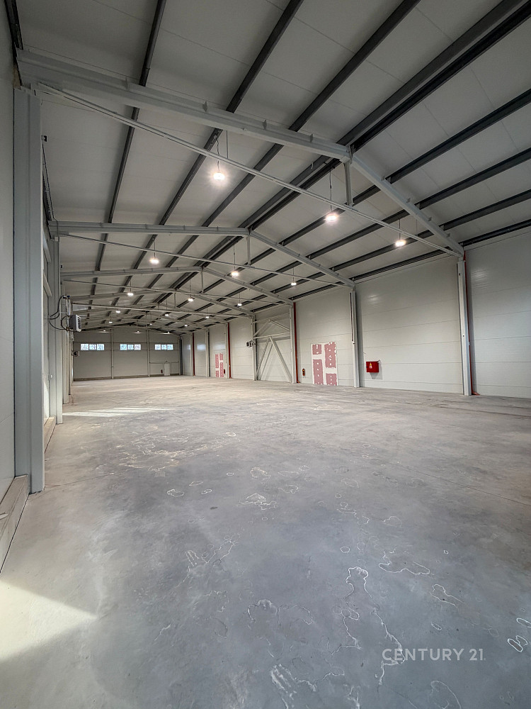 Pronájem výrobních prostor 2 199 m² – fotografie 3