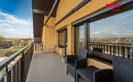 Prodej domu 280 m² s pozemkem 2 475 m², Očihov, okres Louny