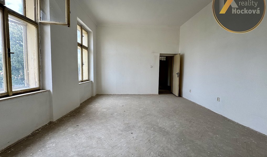 Prodej komerčního objektu (jiného typu) 2 550 m², Městec Králové – náhled fotky 11