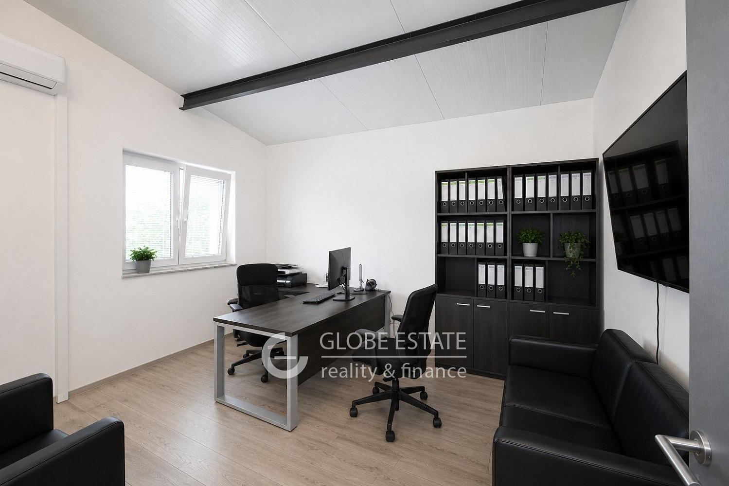 Pronájem výrobních prostor 1 000 m² – fotografie 4