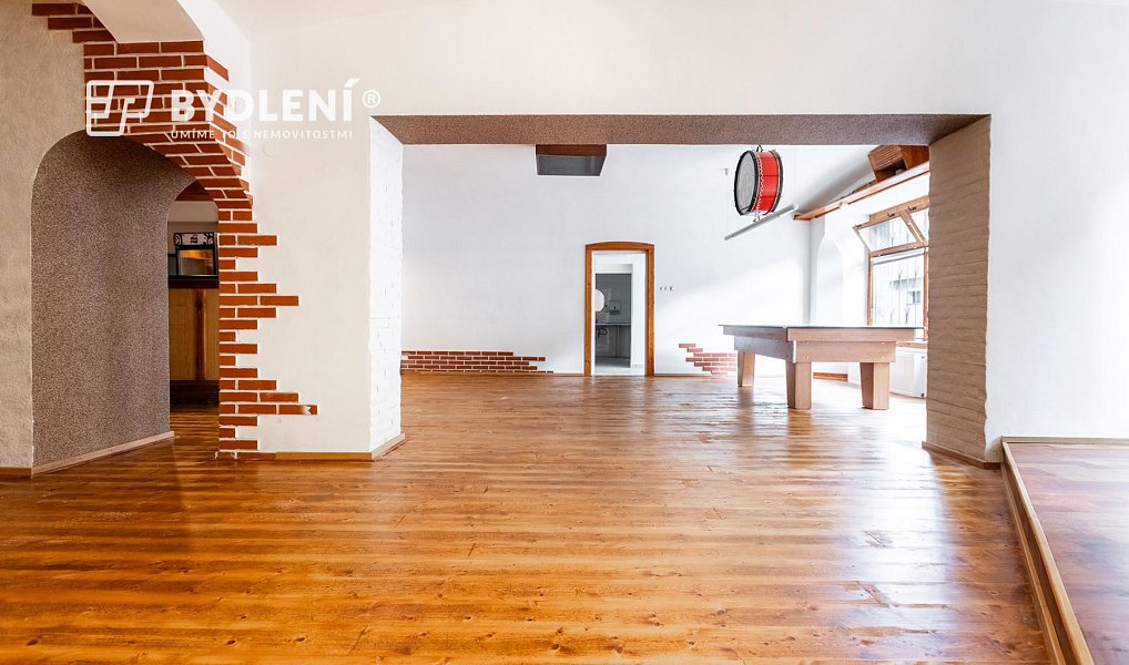 Pronájem restaurace 330 m², Krupka – náhled fotky 15