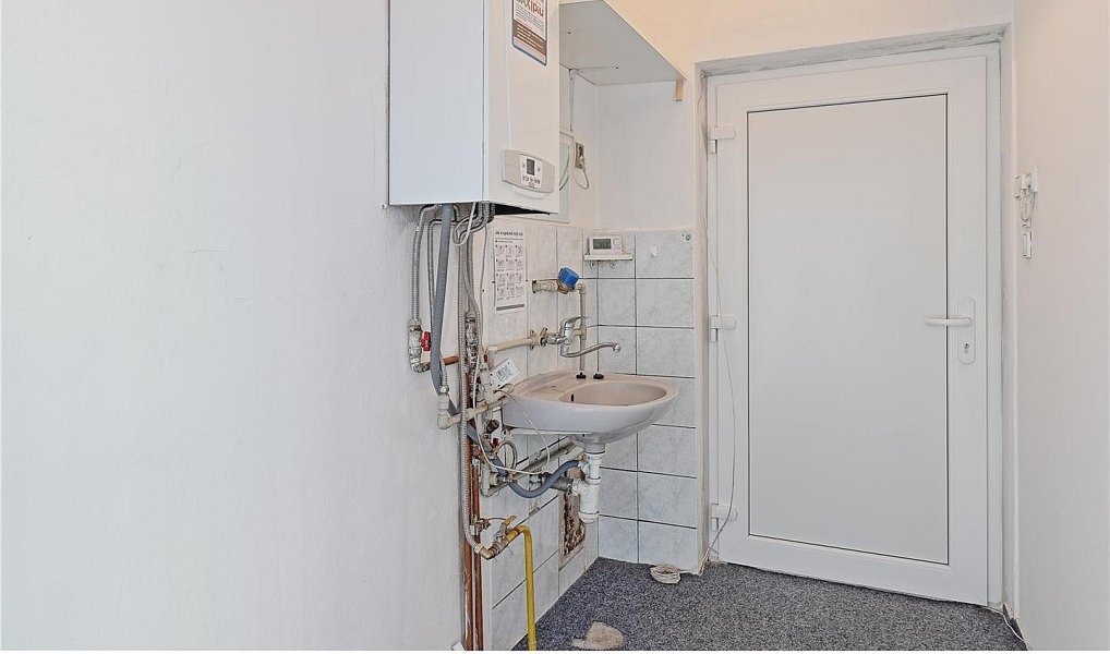 Pronájem obchodních prostor 37 m², Olomouc – náhled fotky 3