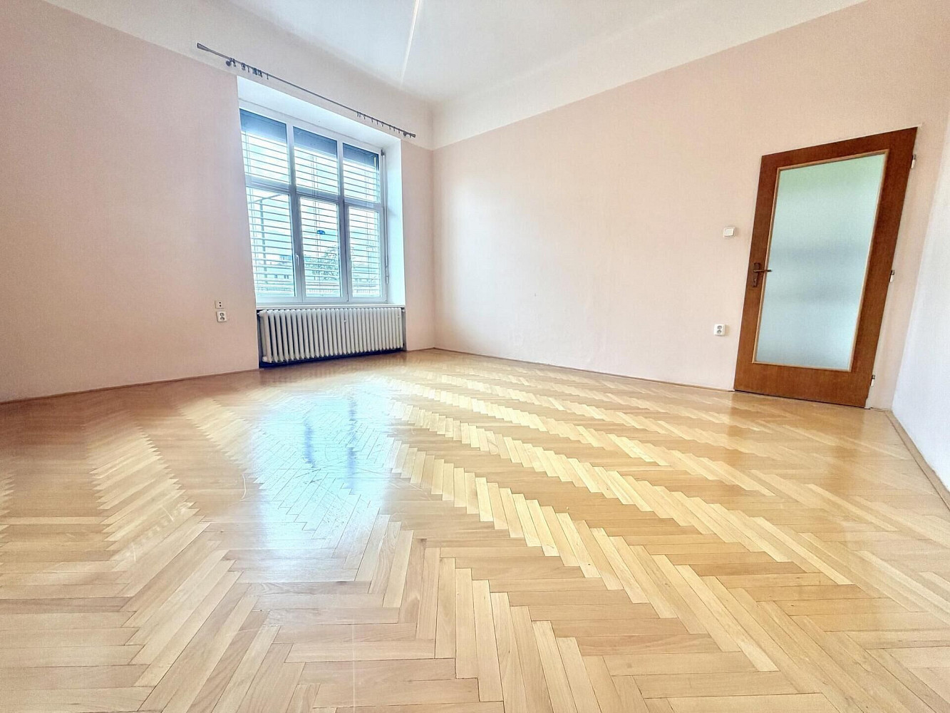 Pronájem bytu 1+1 49 m² – fotografie 5