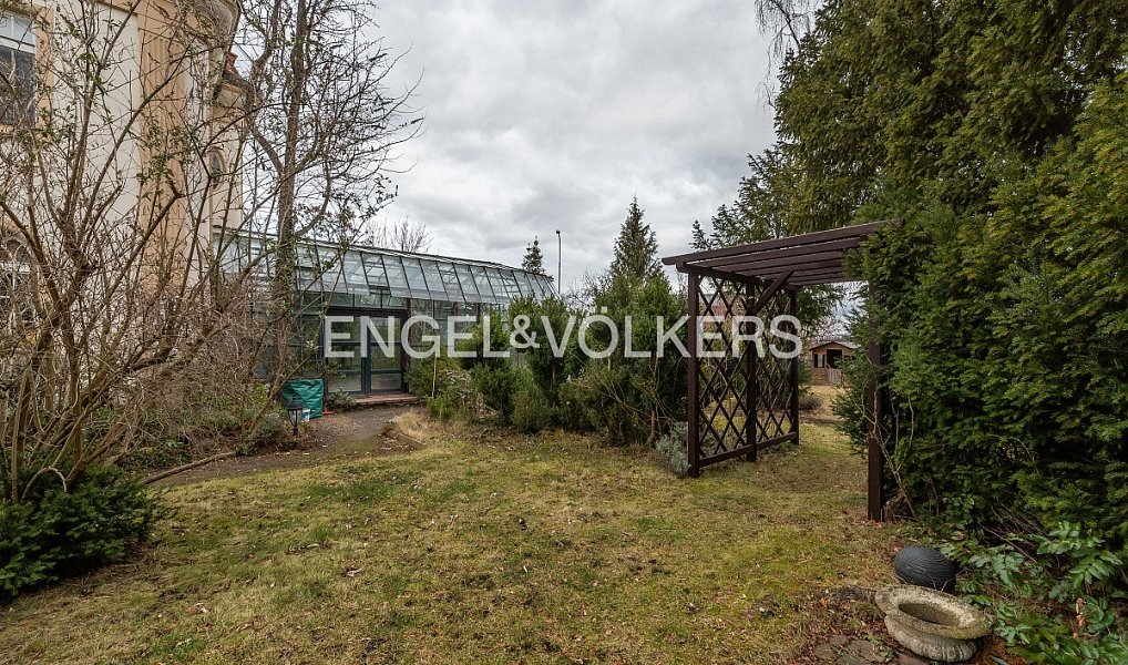 Pronájem bytu 4+1 150 m², Praha – náhled fotky 12