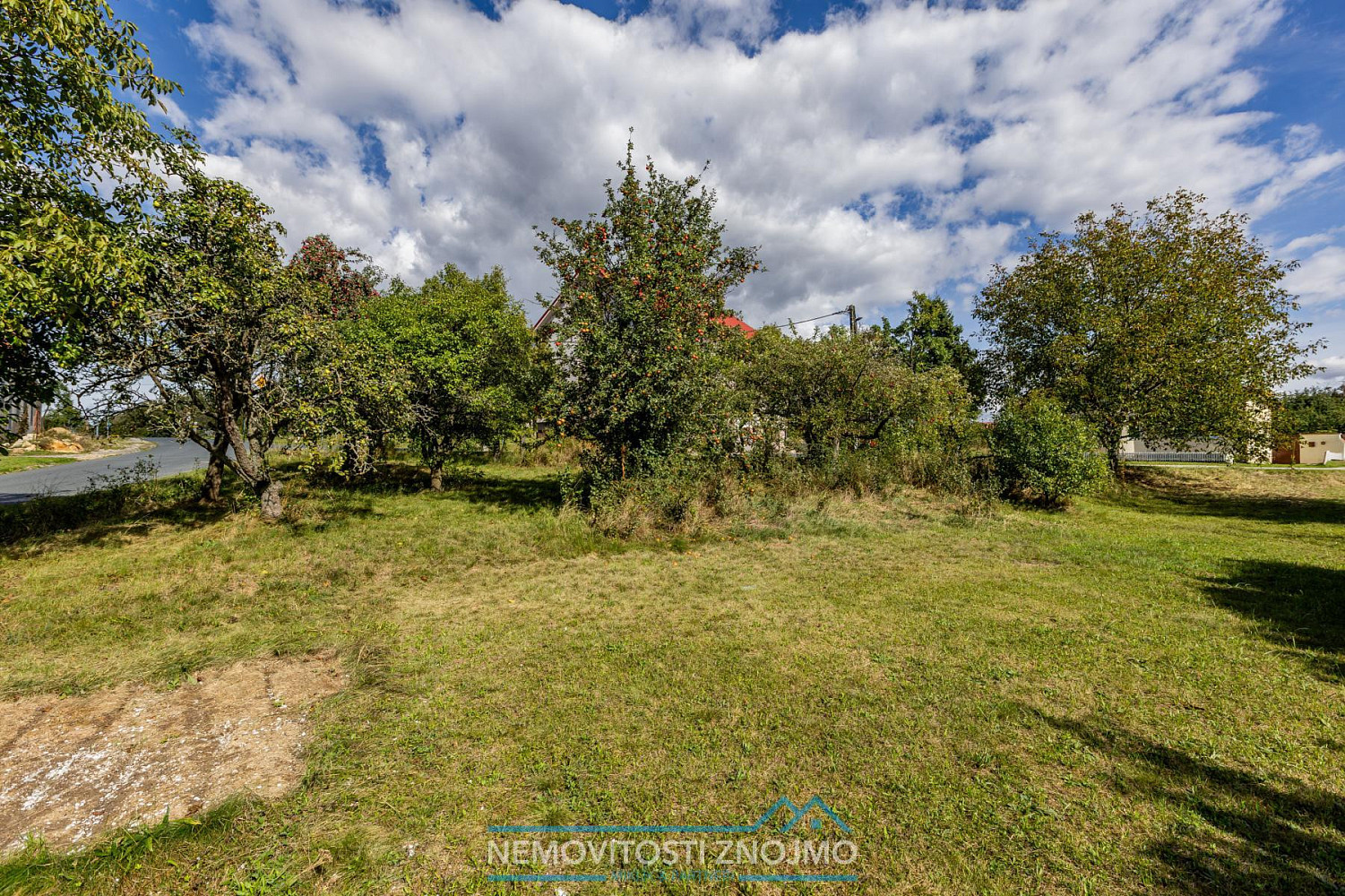 Prodej stavebního pozemku 1 012 m² – fotografie 4