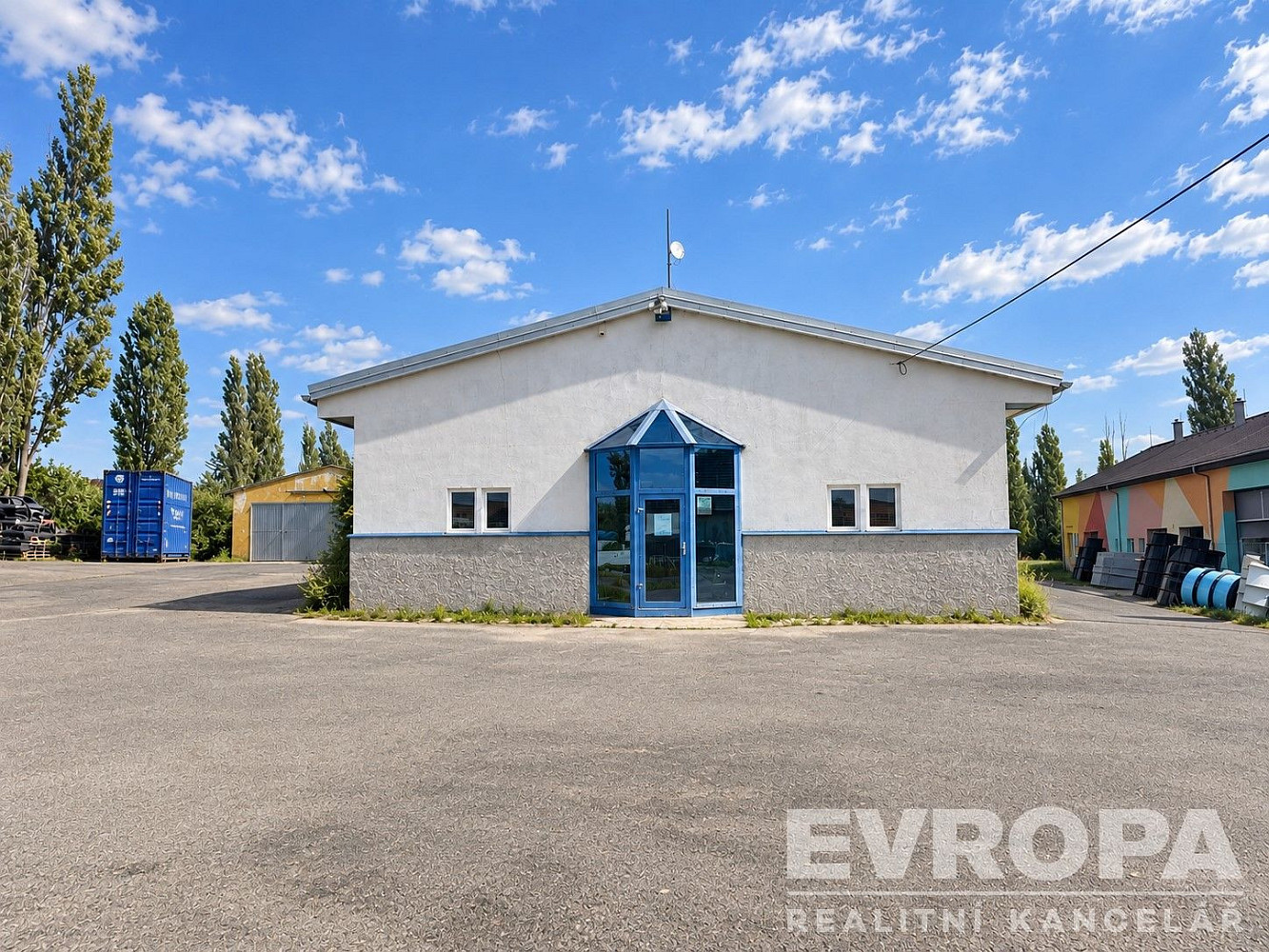 Prodej výrobních prostor 1 200 m² – fotografie 2