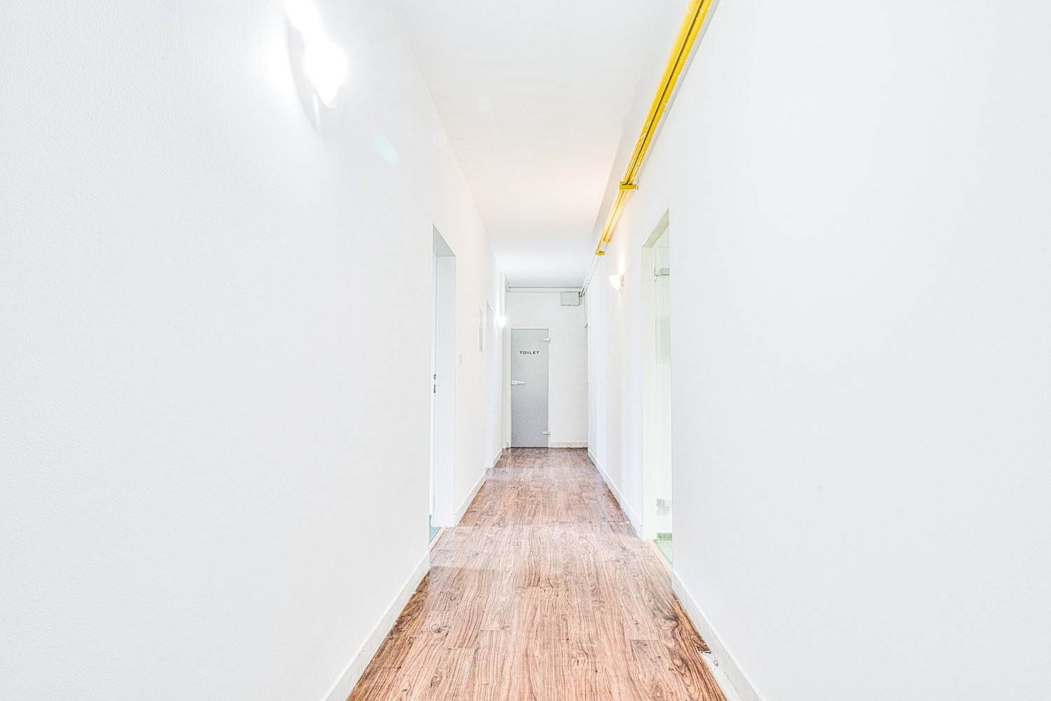 Pronájem kanceláře 124 m² — photo 3