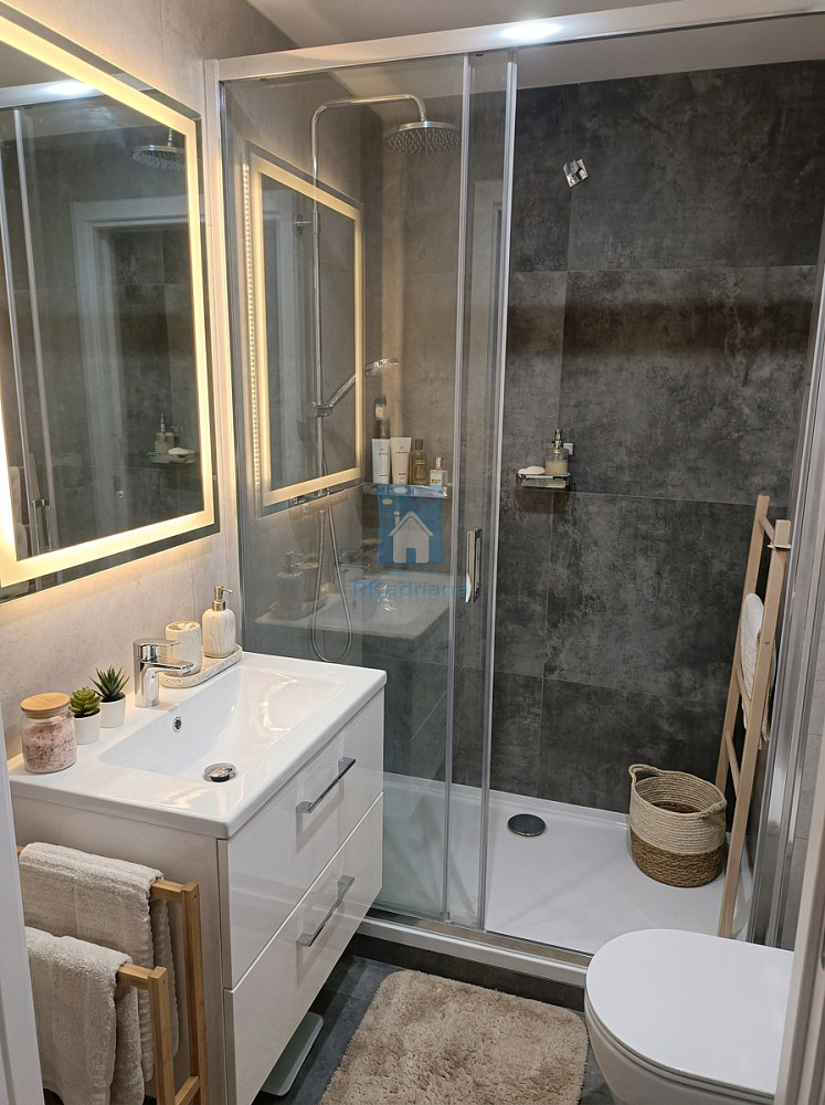 Pronájem bytu 2+kk 60 m² – fotografie 4