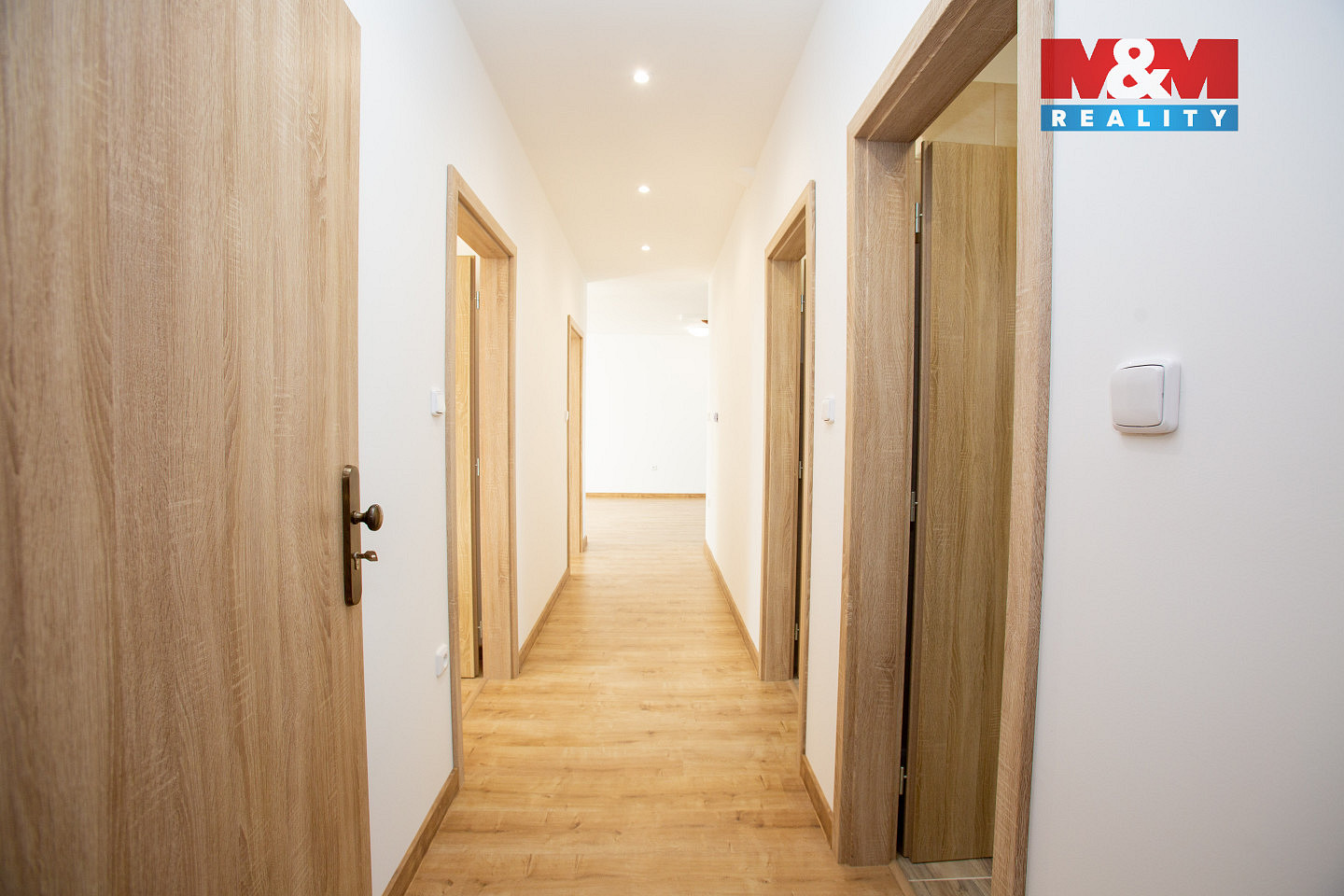 Pronájem bytu 3+kk 82 m² – pohled 5