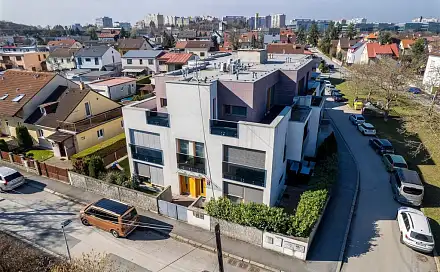 Pronájem domu 250 m² s pozemkem 70 m², U kolonie, Praha 4 - Chodov, okres Praha