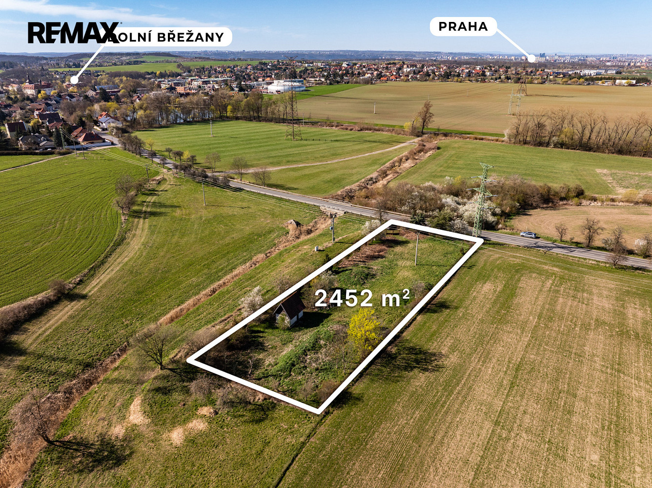 Prodej komerčního pozemku 2 452 m²