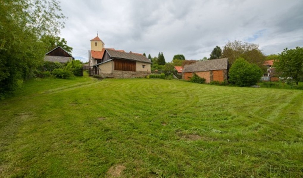Prodej domu 255 m² s pozemkem 3 631 m², Divišov – náhled fotky 7