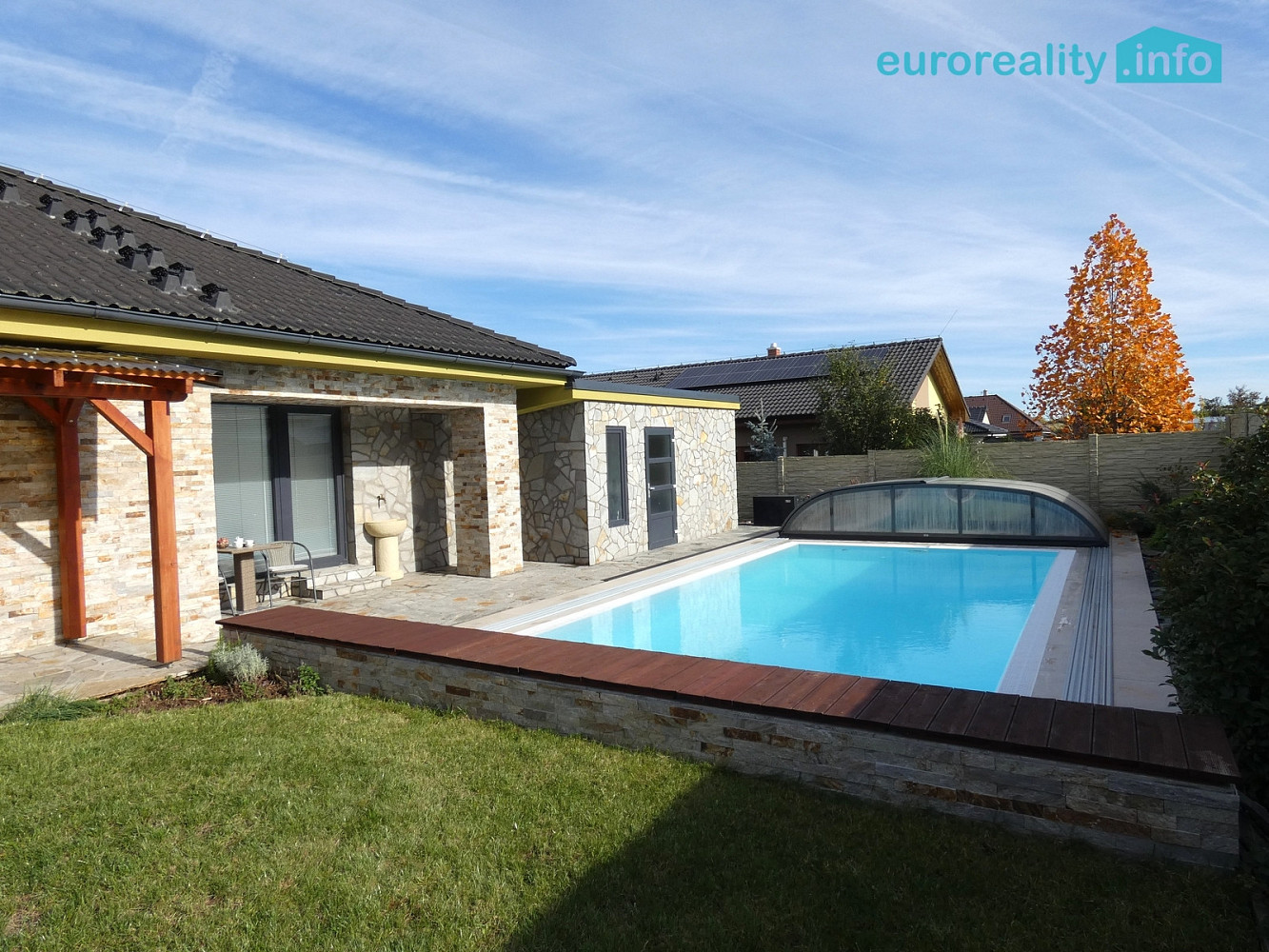 Prodej domu 119 m² s pozemkem 744 m² – fotografie 2