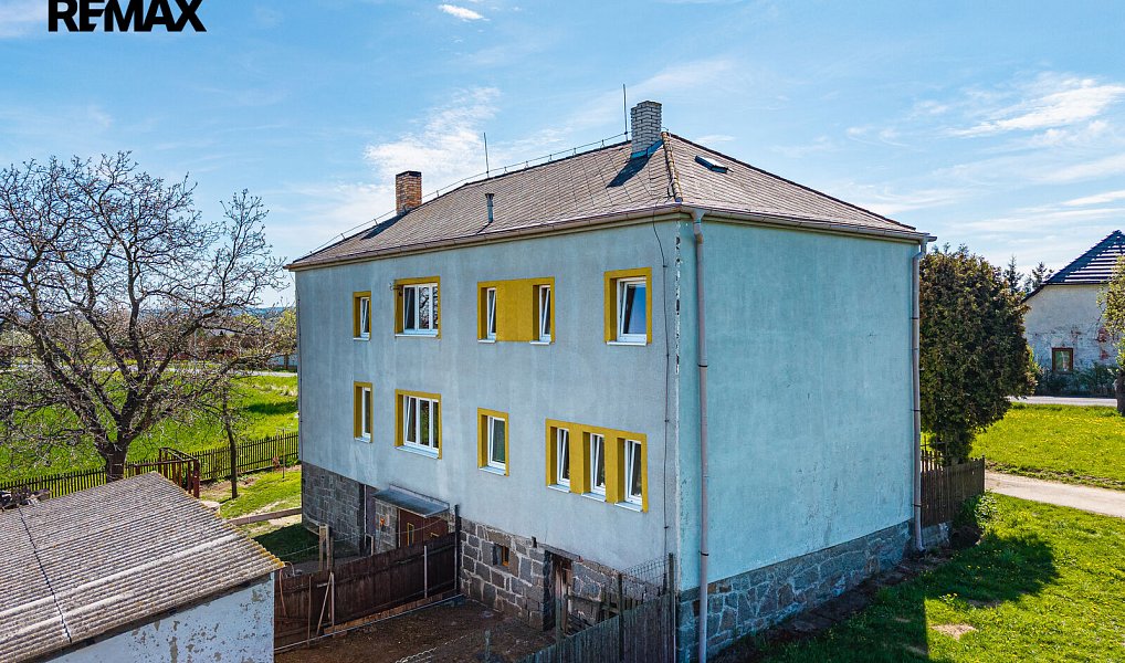 Prodej domu 200 m² s pozemkem 3 180 m², Blatno – náhled fotky 41