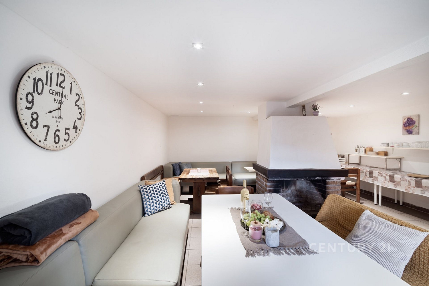 Prodej ubytovacího objektu 350 m² — photo 2