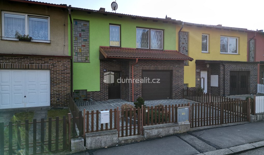 Prodej domu 230 m² s pozemkem 485 m², Kaplice – náhled fotky 2