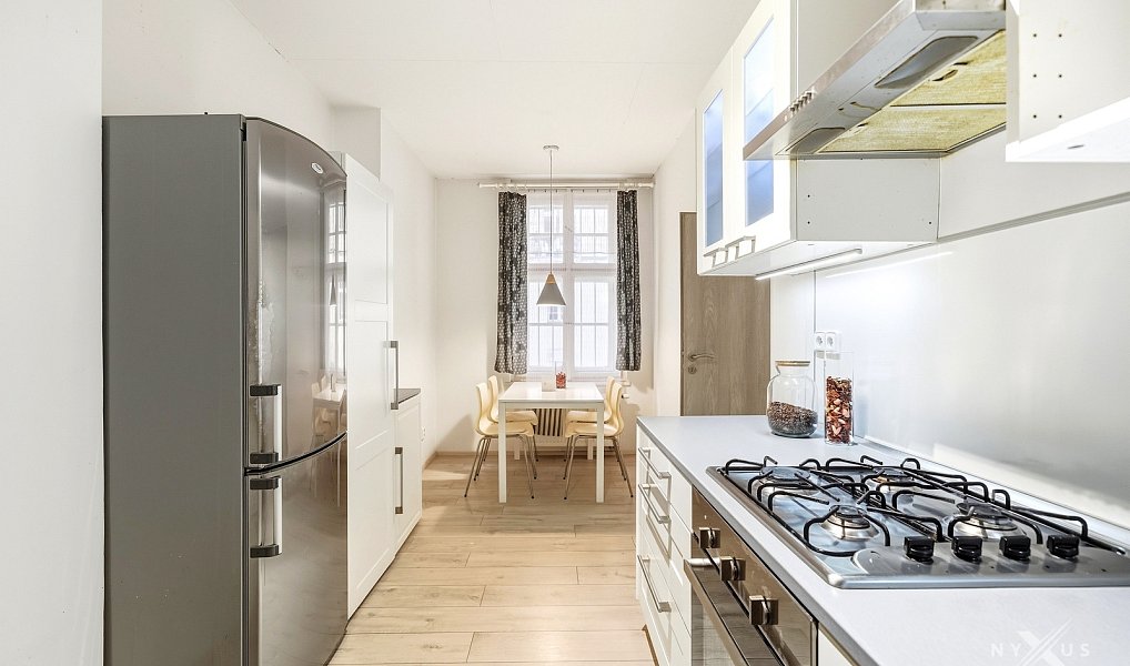 Prodej bytu 4+1 100 m², Praha – náhled fotky 8