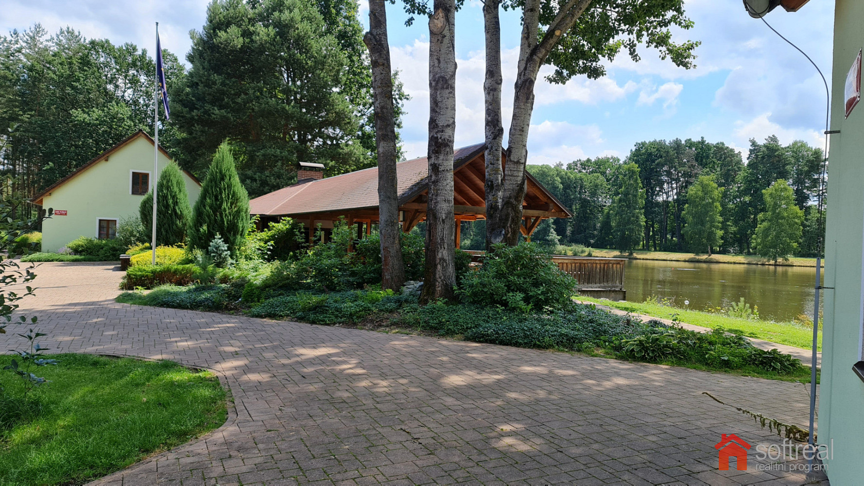 Prodej komerčního objektu (jiného typu) 38 176 m² – fotografie 3