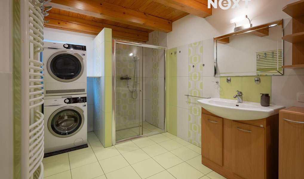 Prodej domu 258 m² s pozemkem 1 924 m², Holedeč – náhled fotky 9