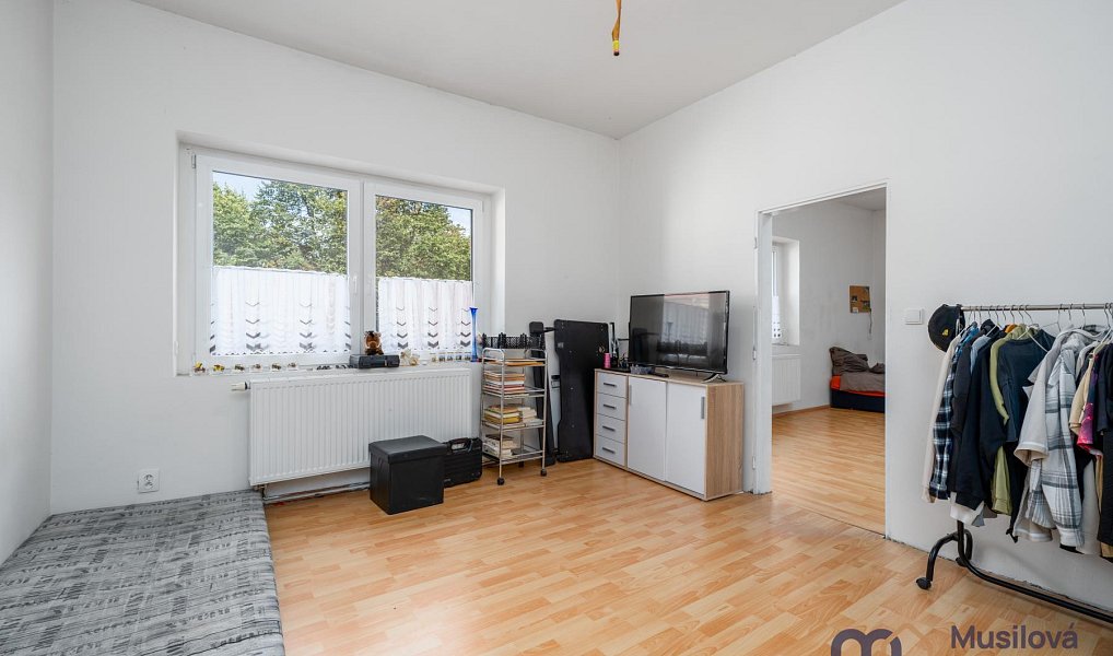 Prodej domu 210 m² s pozemkem 322 m², Novosedlice – náhled fotky 9