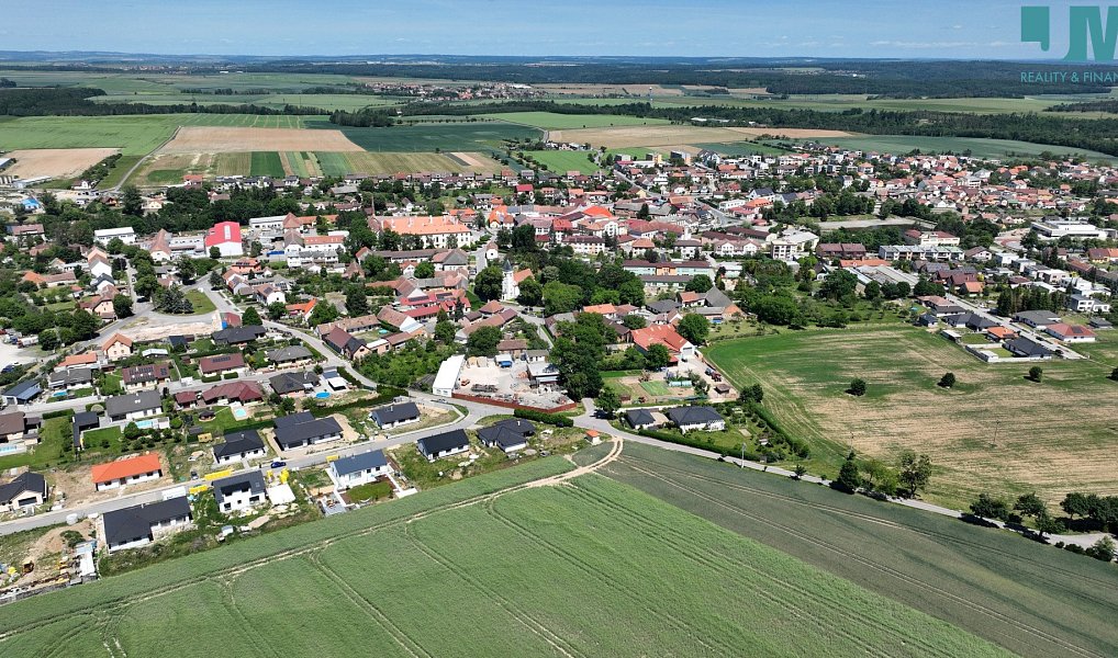 Prodej domu 228 m² s pozemkem 899 m², Hrotovice – náhled fotky 32