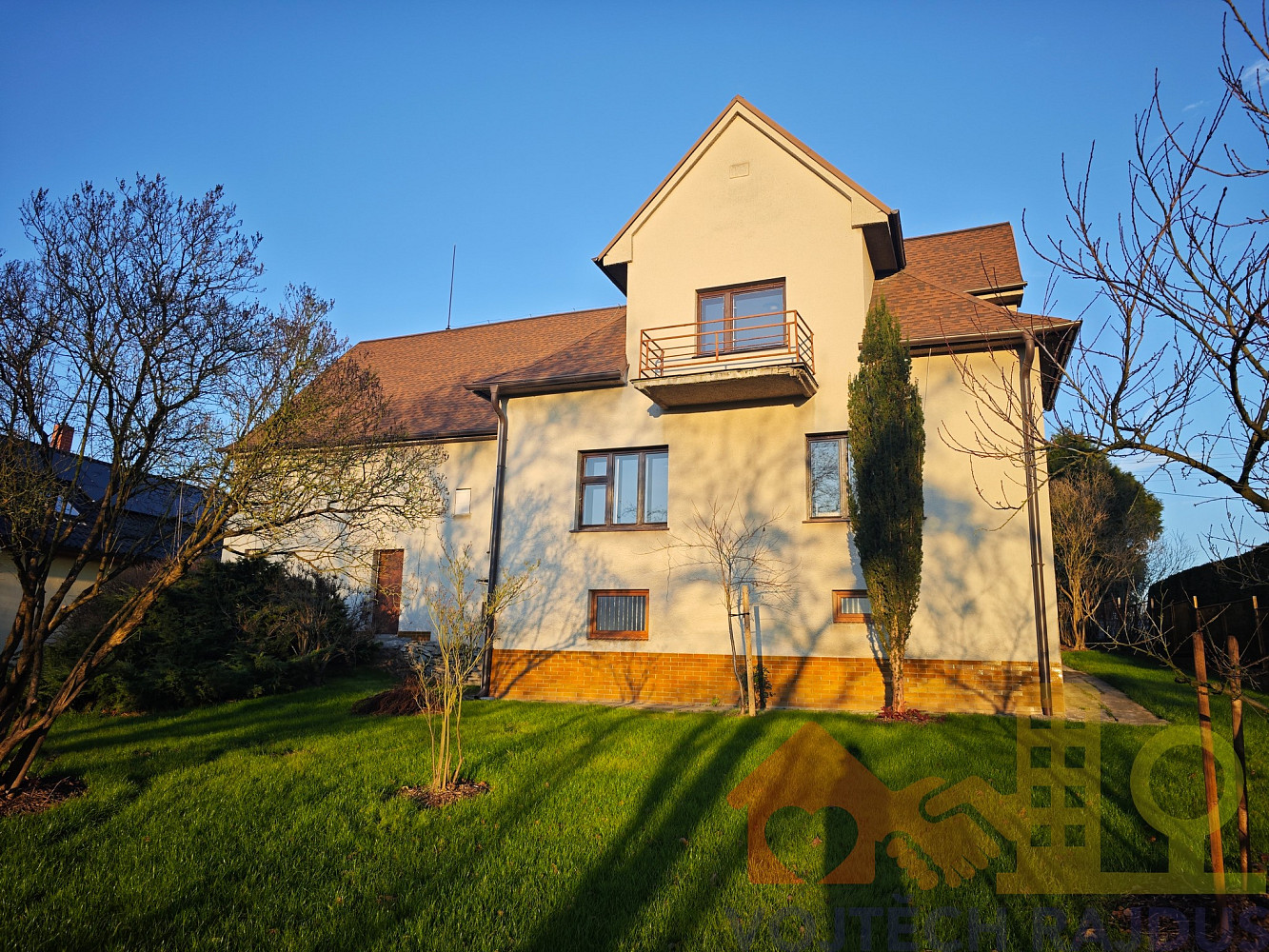 Prodej domu 200 m² s pozemkem 1 772 m²