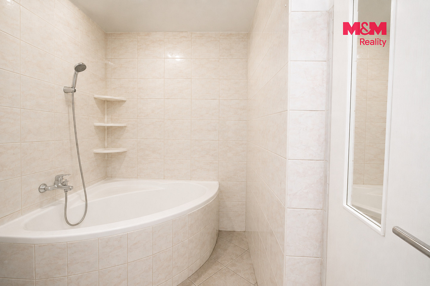 Prodej bytu 1+kk 35 m² – fotografie 5