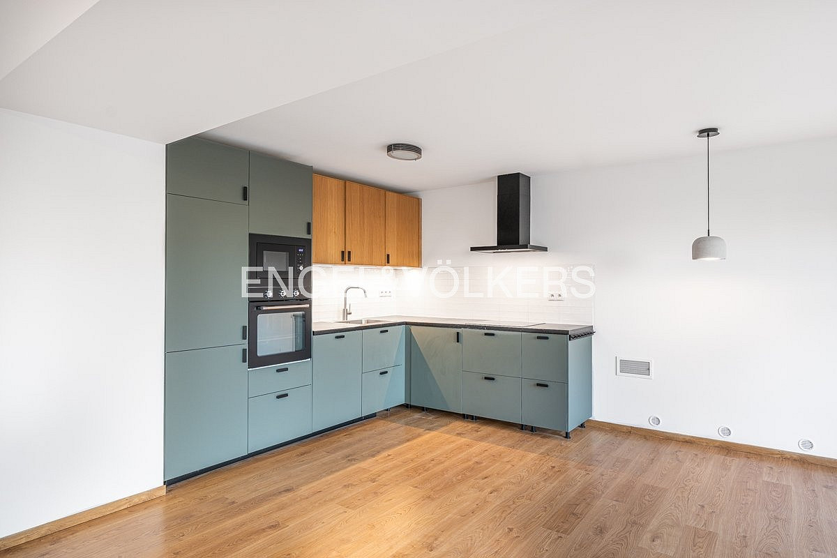 Pronájem domu 120 m² s pozemkem 253 m² — photo 2