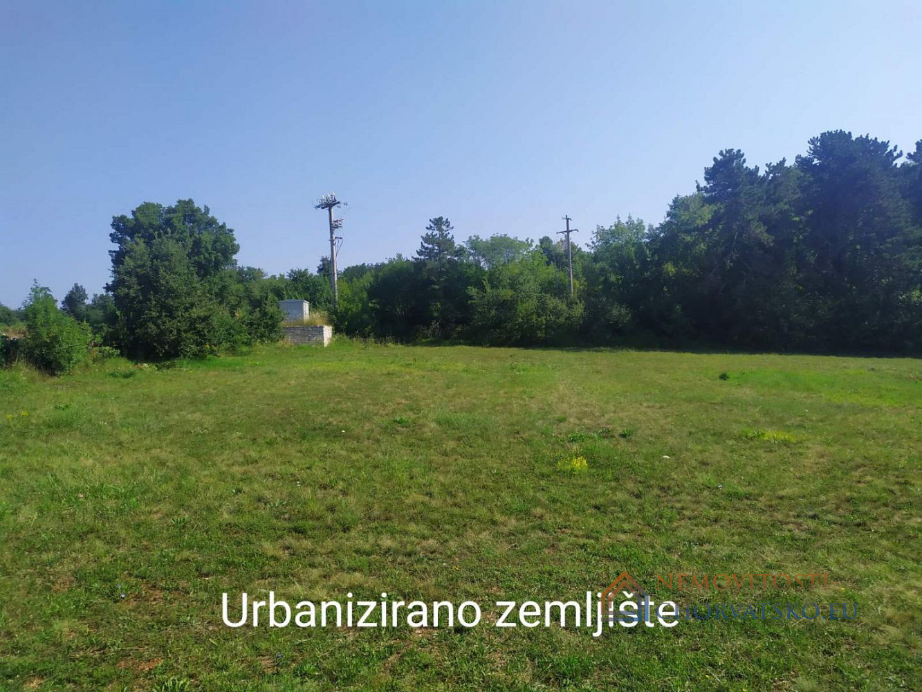 Prodej stavebního pozemku 2 269 m², Tinjan