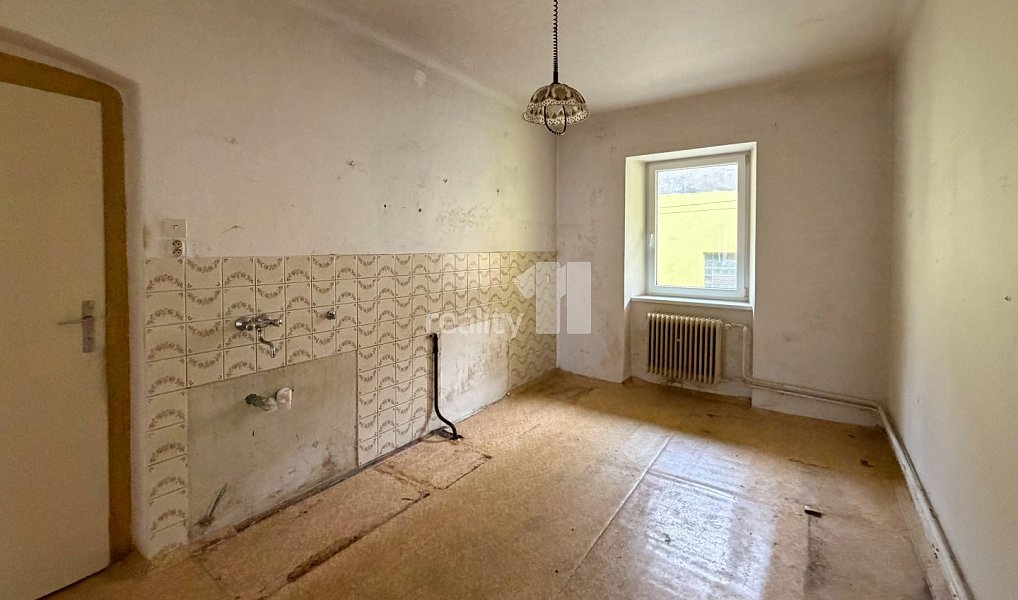 Prodej domu 200 m² s pozemkem 70 m², Plzeň – náhled fotky 5