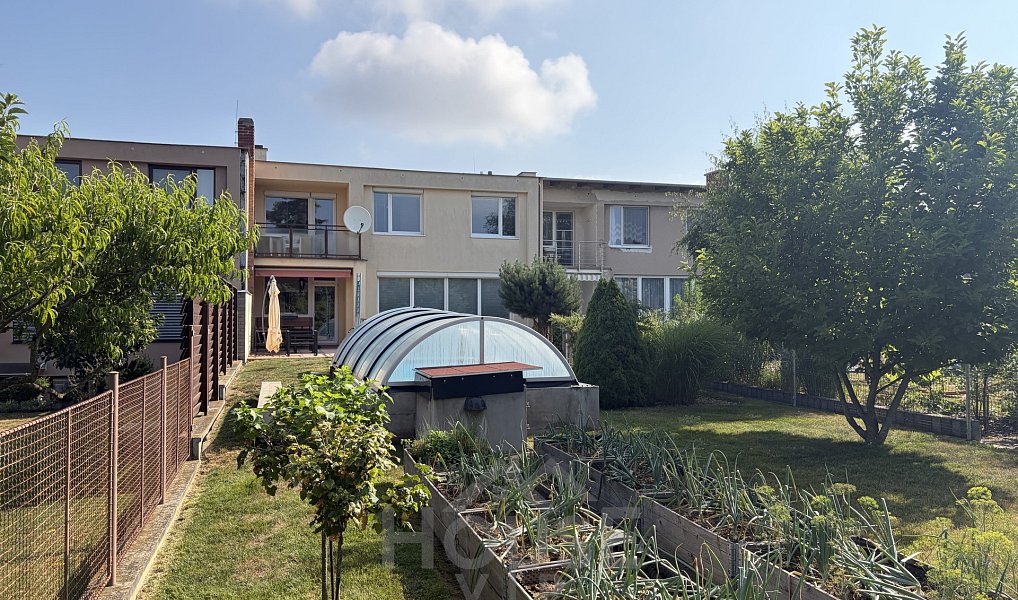 Prodej domu 280 m² s pozemkem 466 m², Benešov – náhled fotky 2