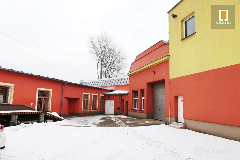 Průmyslový areál na pozemcích 10.443 m², celkem 4.100 m² užitných ploch, ul. Duk – pohled 4