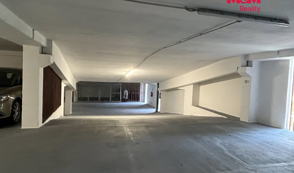 Pronájem garážového stání, 15 m2, Praha, ul. Pod Klaudiánkou, Praha – náhled fotky 2