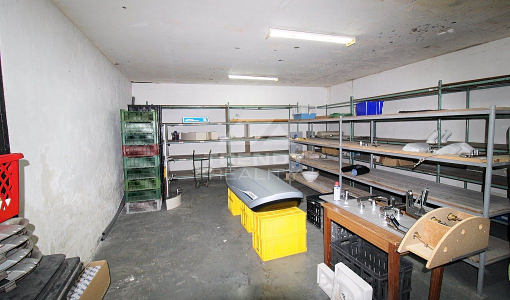 Prodej obchodních prostor 450 m², Plzeň – náhled fotky 9