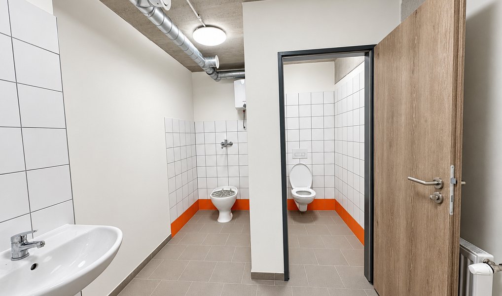 Pronájem skladovacích prostor 550 m², Praha – náhled fotky 9